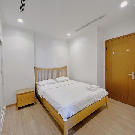 Homes By Christine - Vinhomes Central Park ホーチミン市 エクステリア 写真
