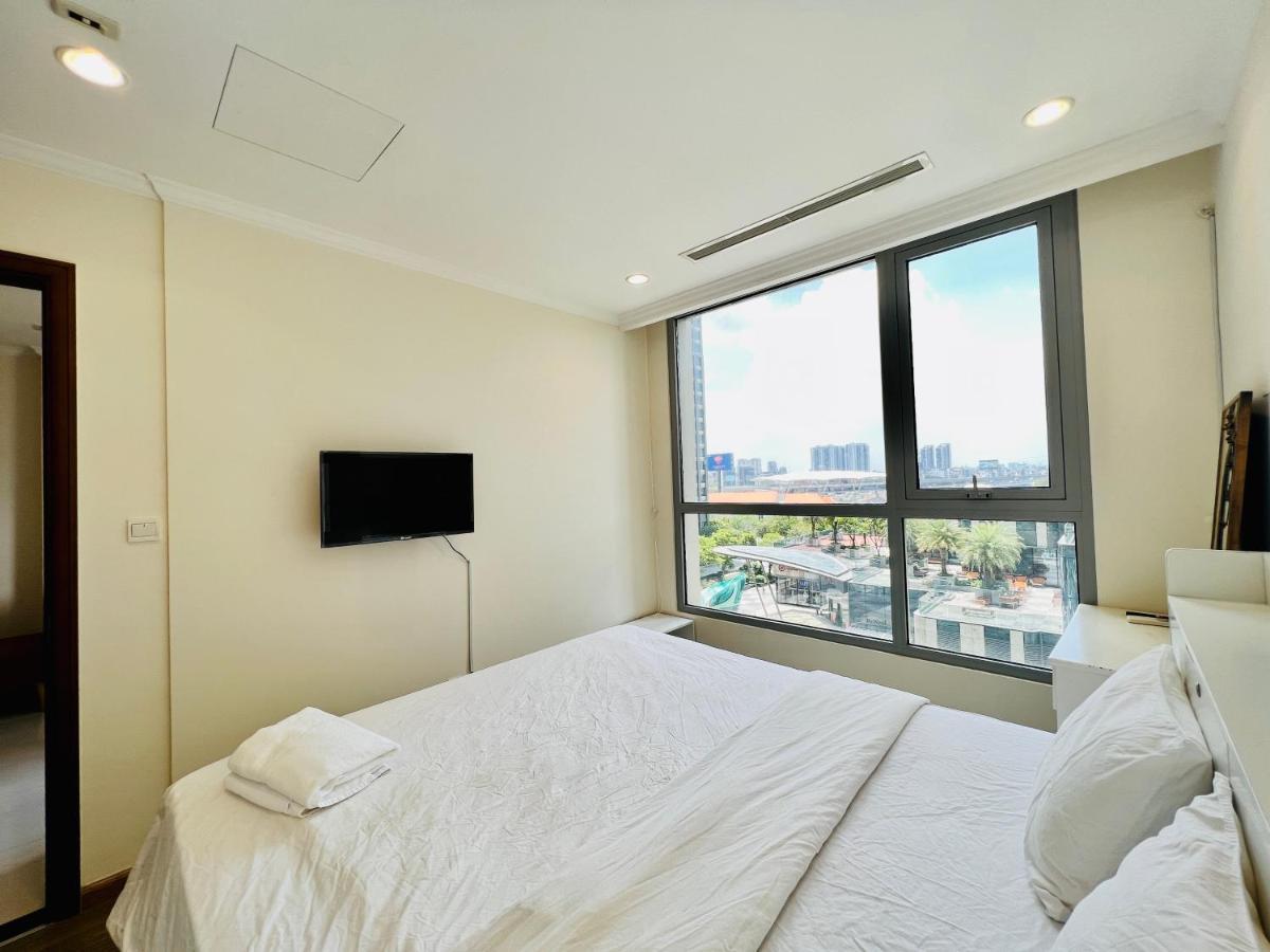 Homes By Christine - Vinhomes Central Park ホーチミン市 エクステリア 写真