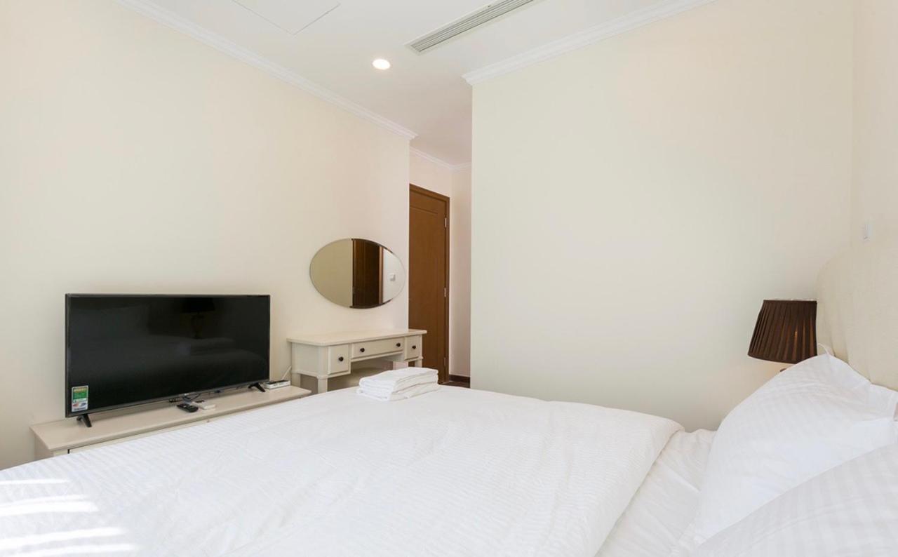 Homes By Christine - Vinhomes Central Park ホーチミン市 エクステリア 写真