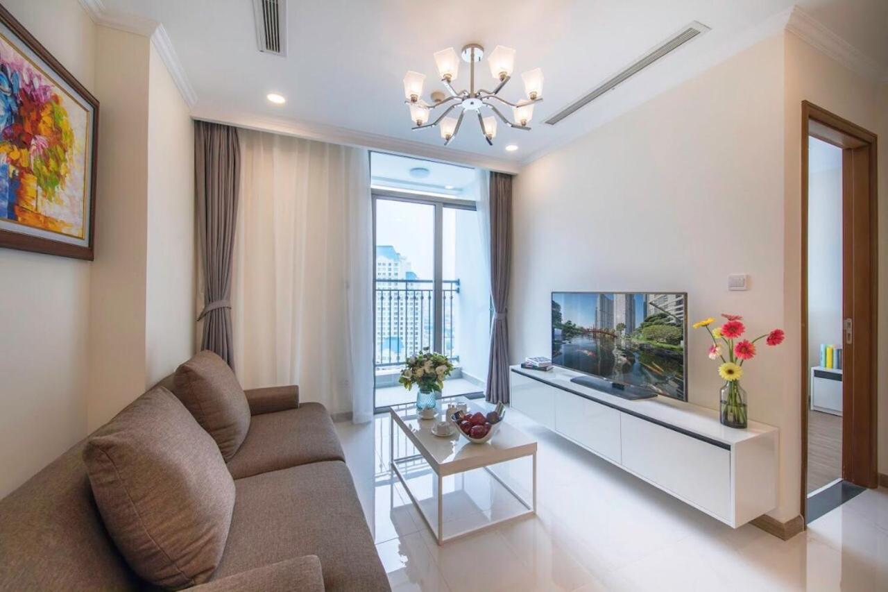 Homes By Christine - Vinhomes Central Park ホーチミン市 エクステリア 写真