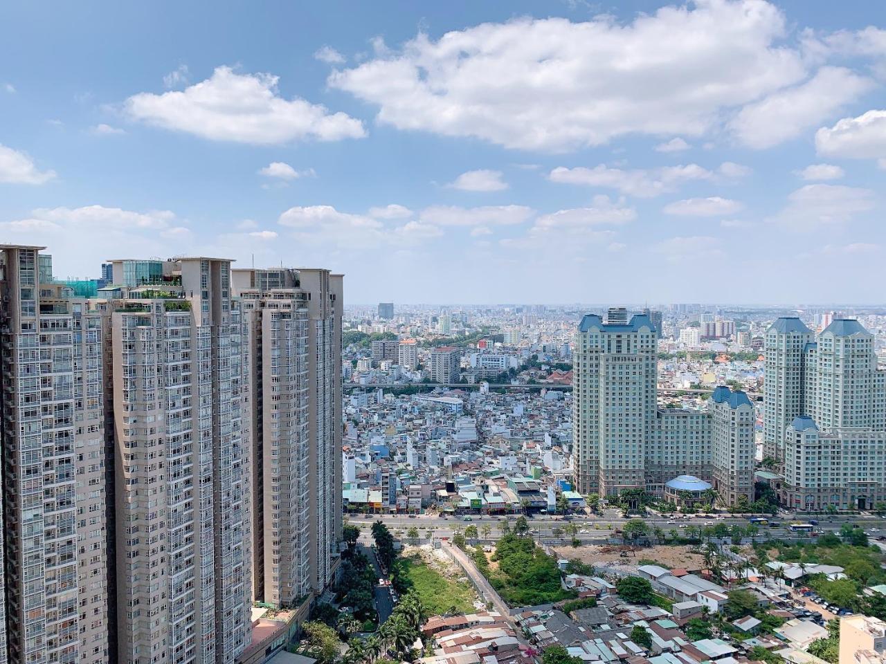 Homes By Christine - Vinhomes Central Park ホーチミン市 エクステリア 写真