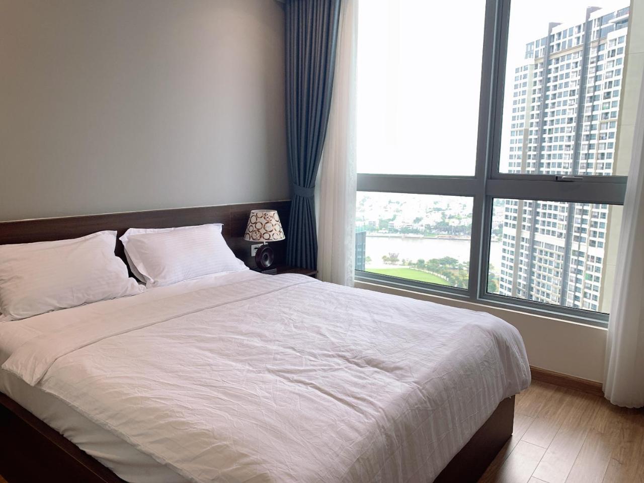 Homes By Christine - Vinhomes Central Park ホーチミン市 エクステリア 写真