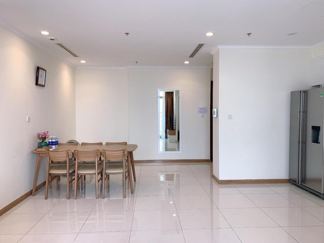 Homes By Christine - Vinhomes Central Park ホーチミン市 エクステリア 写真