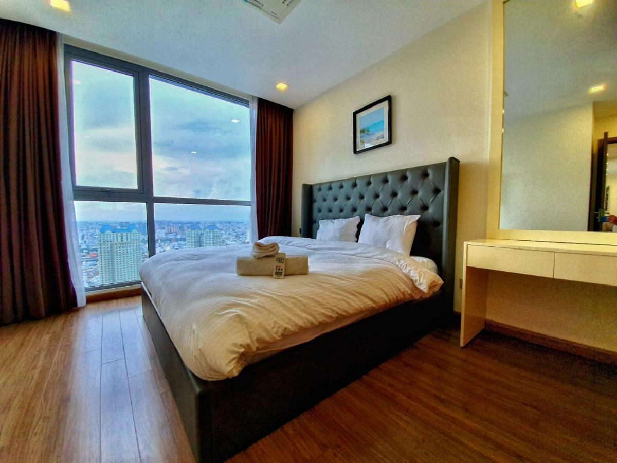 Homes By Christine - Vinhomes Central Park ホーチミン市 エクステリア 写真
