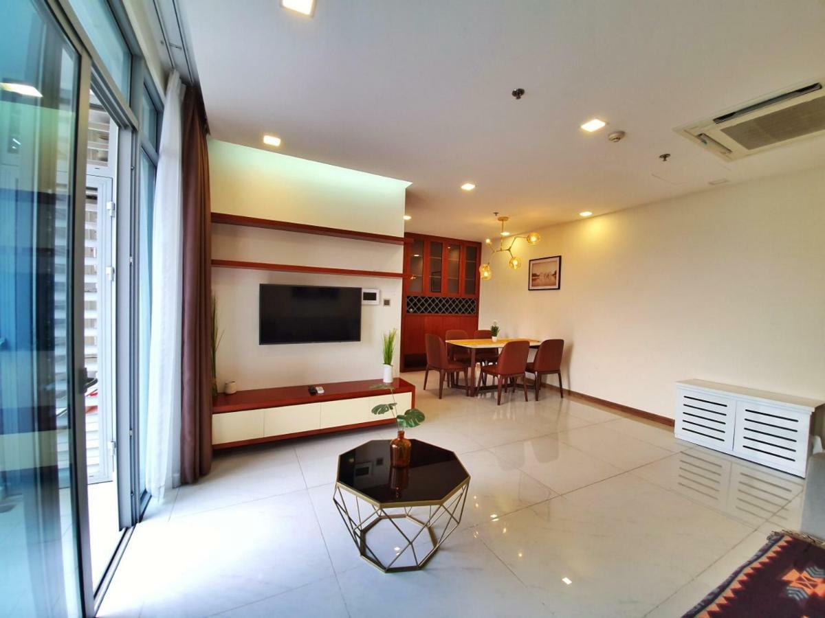 Homes By Christine - Vinhomes Central Park ホーチミン市 エクステリア 写真