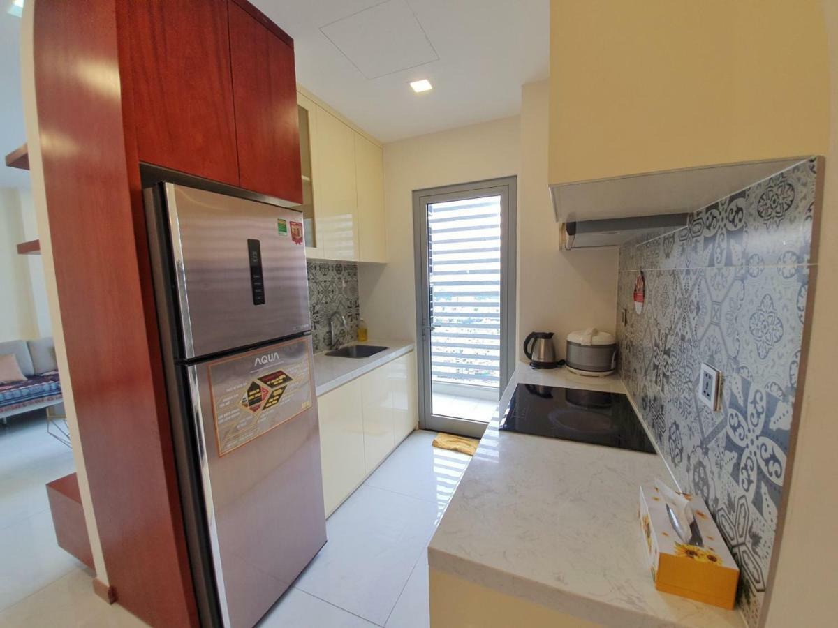 Homes By Christine - Vinhomes Central Park ホーチミン市 エクステリア 写真
