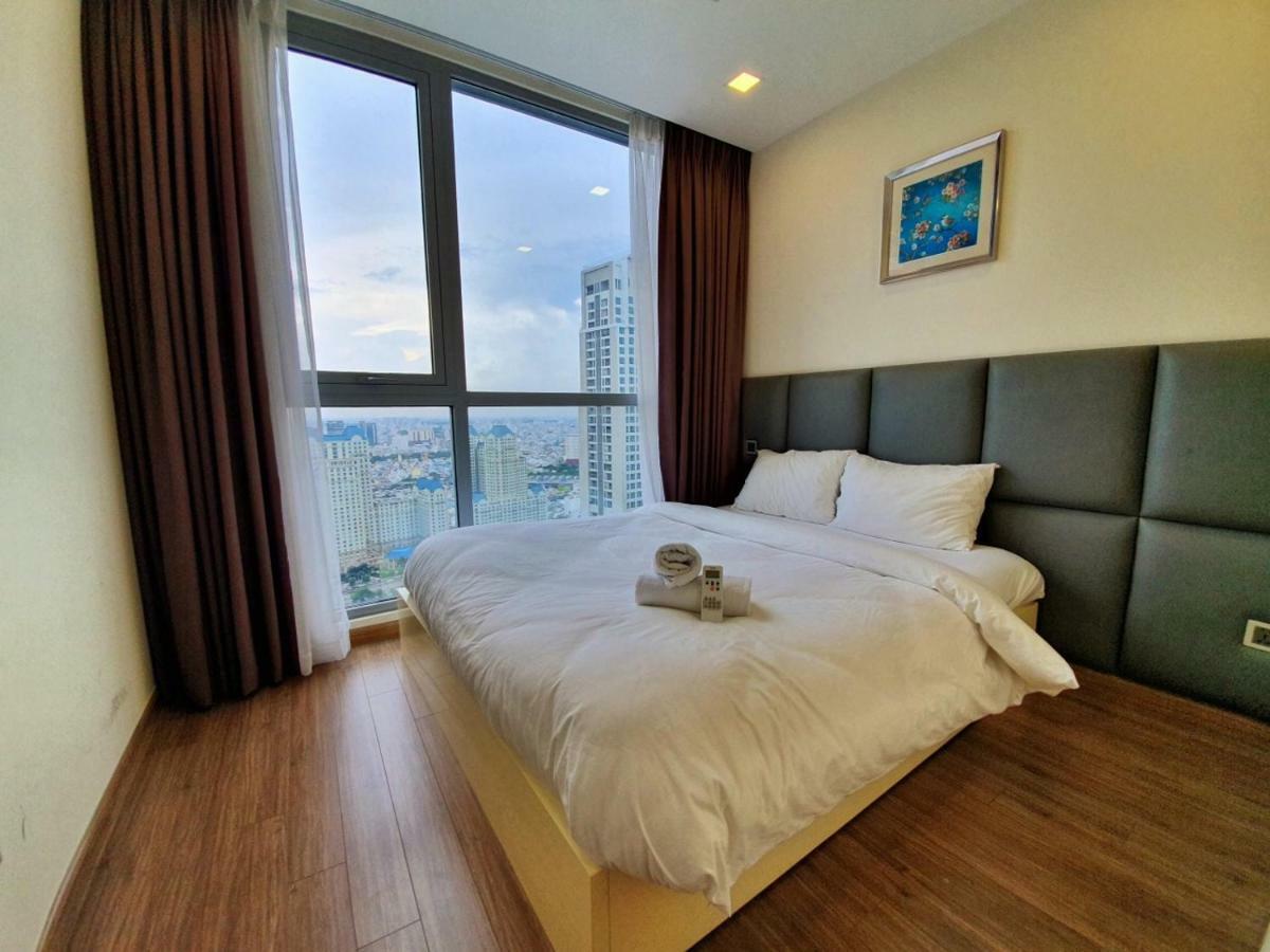 Homes By Christine - Vinhomes Central Park ホーチミン市 エクステリア 写真